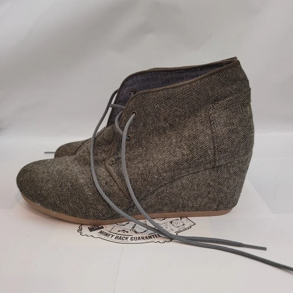 TOMS Desert Wedge Womens Olive Herringbone Lace Up Booties Shoes Size 6W